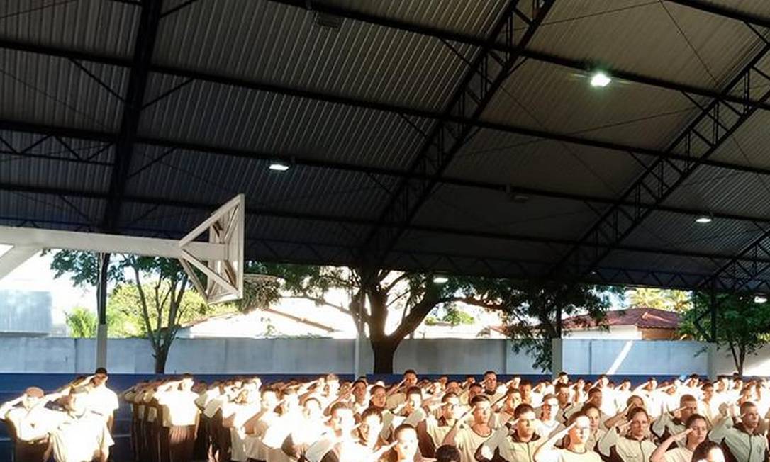 Colégio Estadual Américo Antunes, em Goiás Foto: Reprodução Facebook