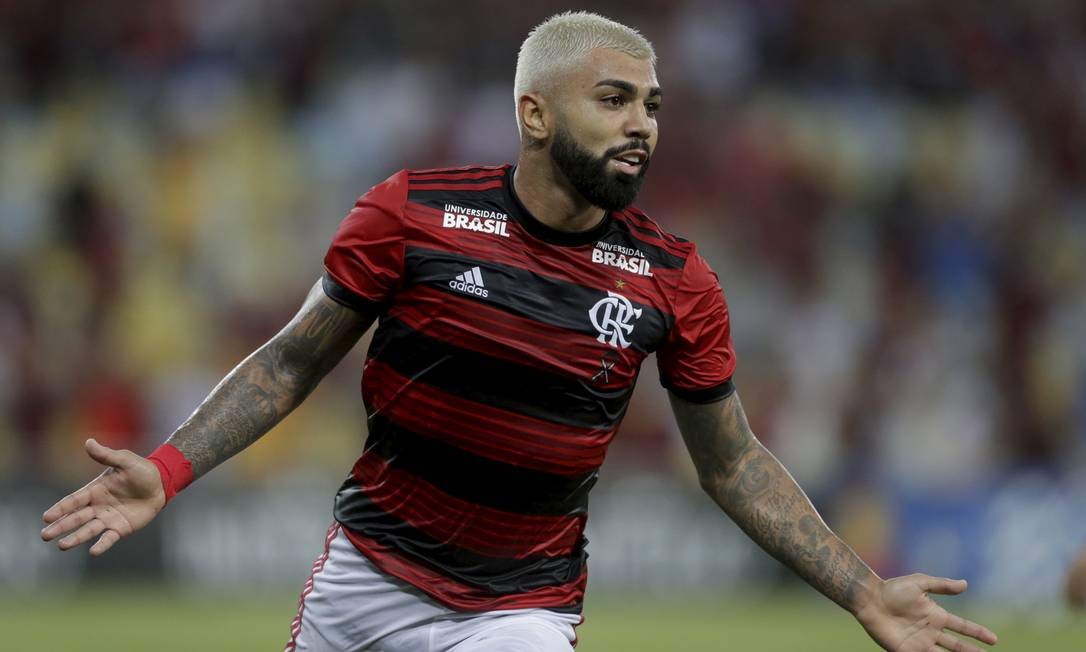 Gabigol faz dois, estreia dancinha, e leva o Flamengo às ...