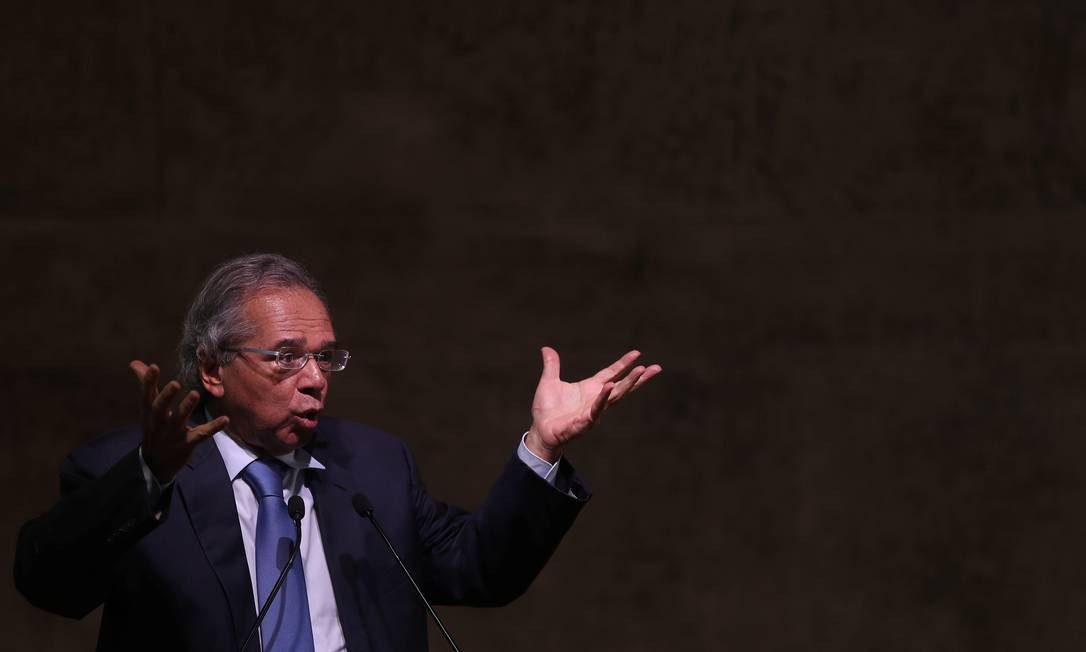 O ministro da Economia, Paulo Guedes, diz que eventuais concessões na reforma não podem ameaçar a expectativa de economia de R$ 1 trilhão em dez anos Foto: Ricardo Moraes / Reuters