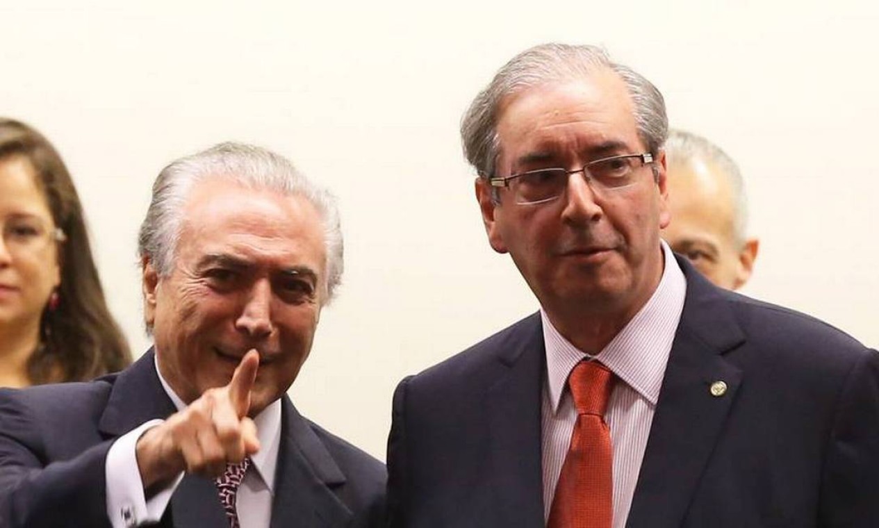 Em 2015, o vice-presidente Michel Temer com o presidente da Câmara dos Deputados, Eduardo Cunha Foto: Ailton de Freitas / Agência O Globo