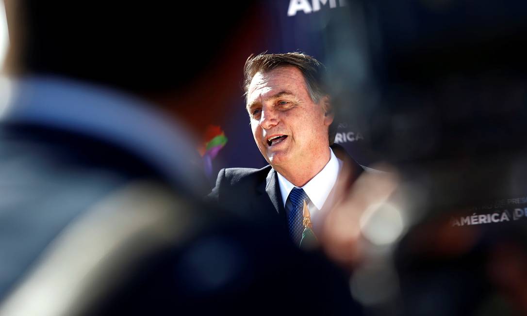 O presidente Jair Bolsonaro em viagem ao Chile Foto: STRINGER / REUTERS