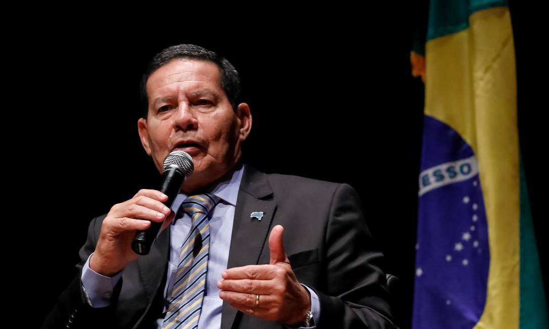 'PEC Anti-Mourão' propõe eleições diretas em 90 dias em caso de queda de presidente