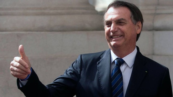 Resultado de imagem para 'Alguns nÃ£o querem largar a velha polÃ­tica', diz Bolsonaro em evento no Chile