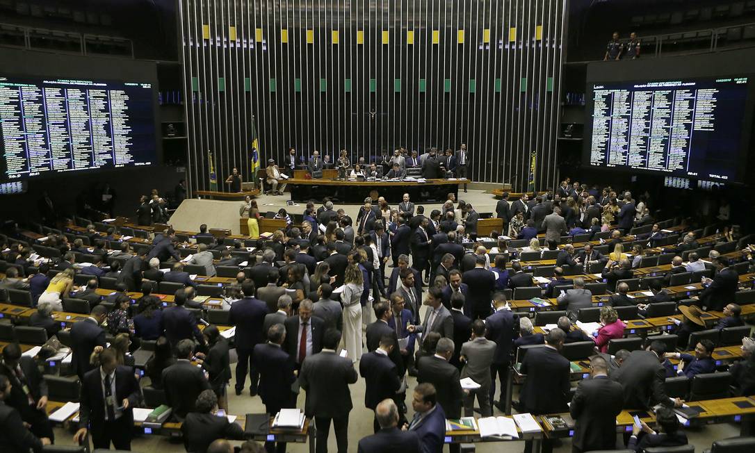 Plenário da Câmara dos Deputados: governo teme que tramitação seja prejudicada pela crise entre Poderes. Foto: Jorge William / Agência O Globo