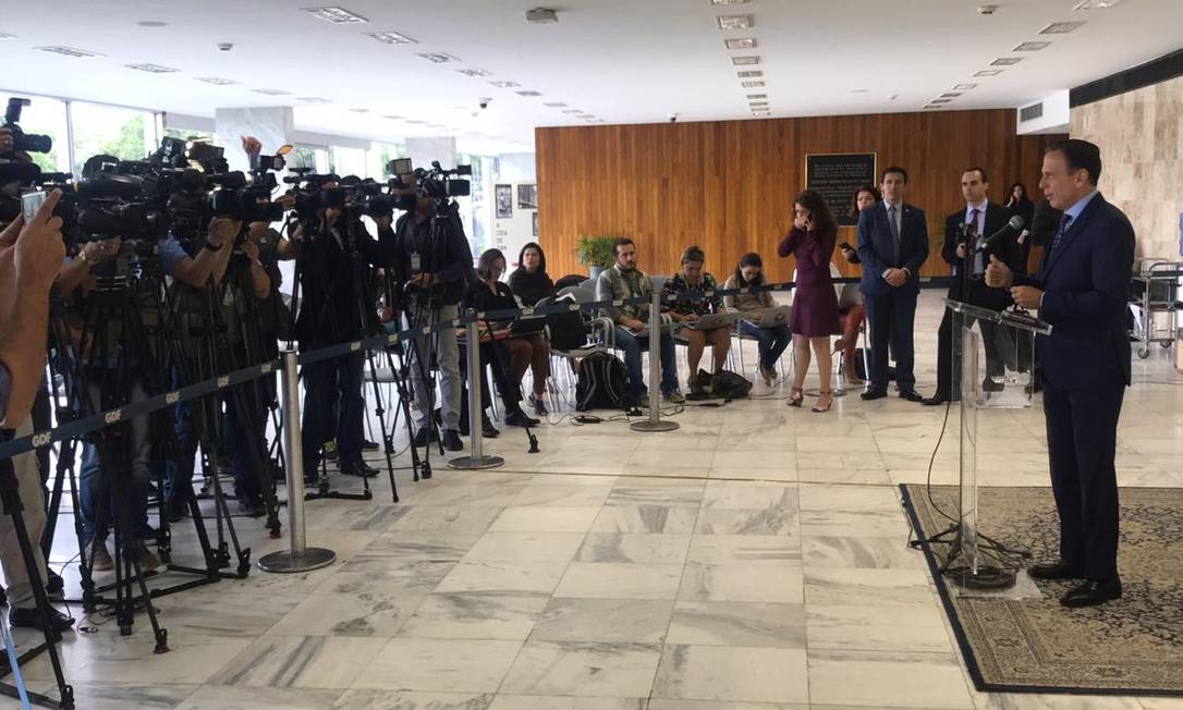 O governador de São Paulo, João Doria, durante entrevista coletiva antes de Fórum de Governadores Foto: Divulgação