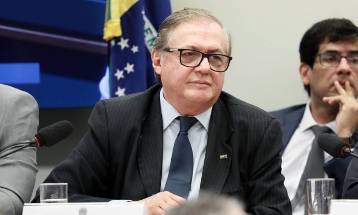 Ministro quer rever livros didáticos Foto: Divulgação/Câmara