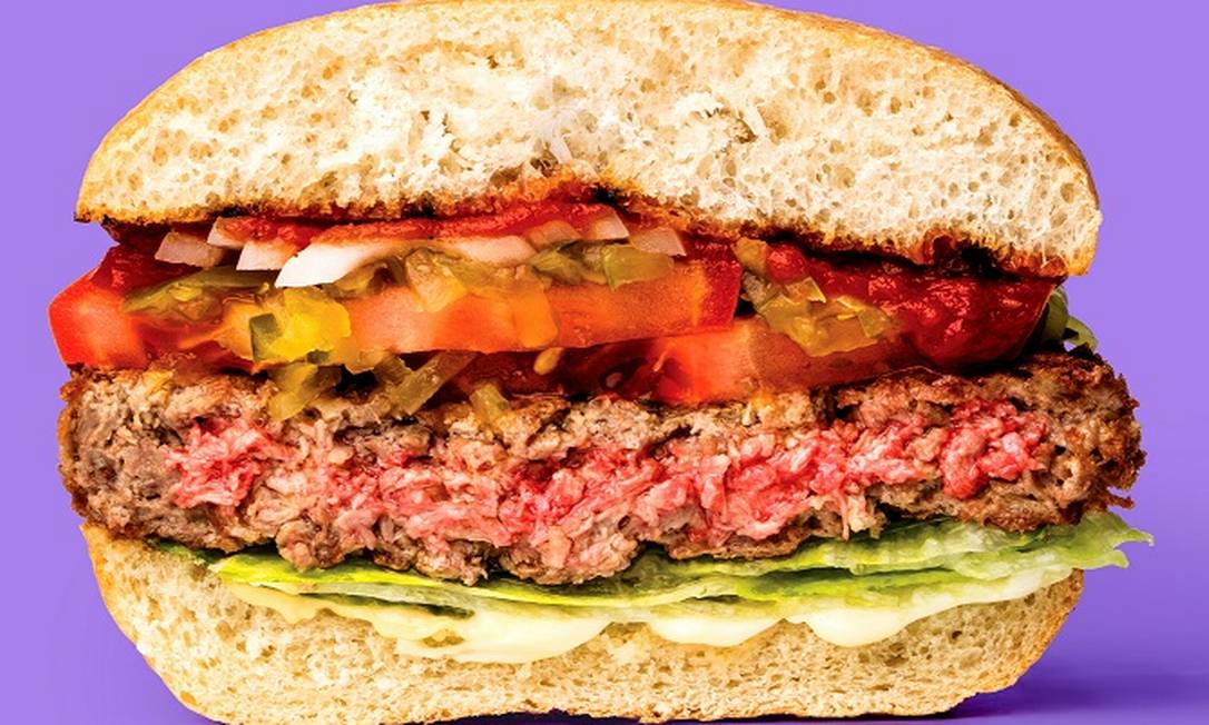 O Impossible Burger, da Impossible Foods, que a Burger King vai testar nos EUA. Foto: Divulgação/Impossibile Burger