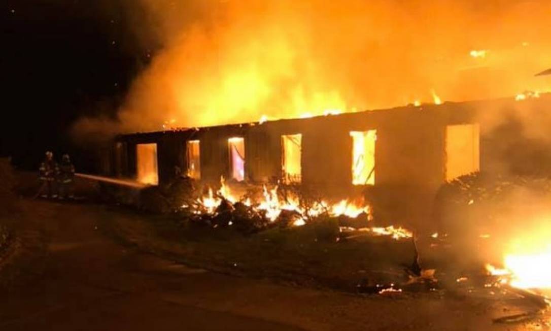 Centro Highlander foi destruído por chamas, nos EUA Foto: Reprodução/New Market Vfd
