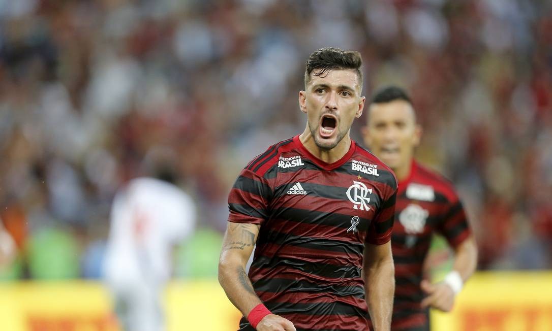 Arrascaeta revela conversa com Abel Braga e garante que está adaptado ao Flamengo