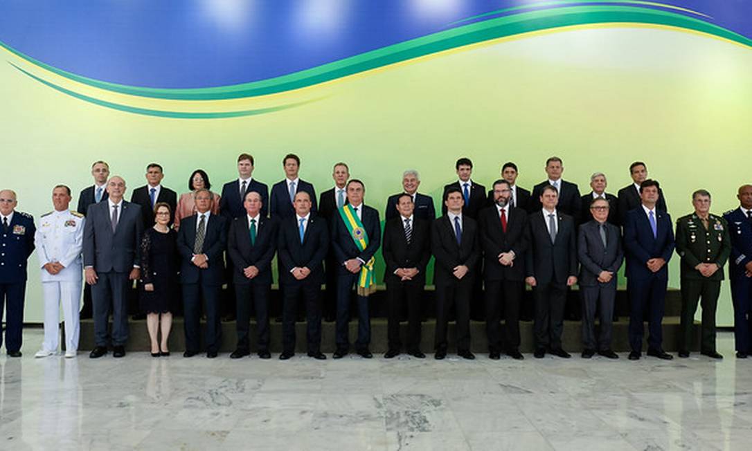 Bolsonaro deu posse a 22 ministros, entre eles sete militares com características conservadoras Foto: Alan Santos / Alan Santos/PR