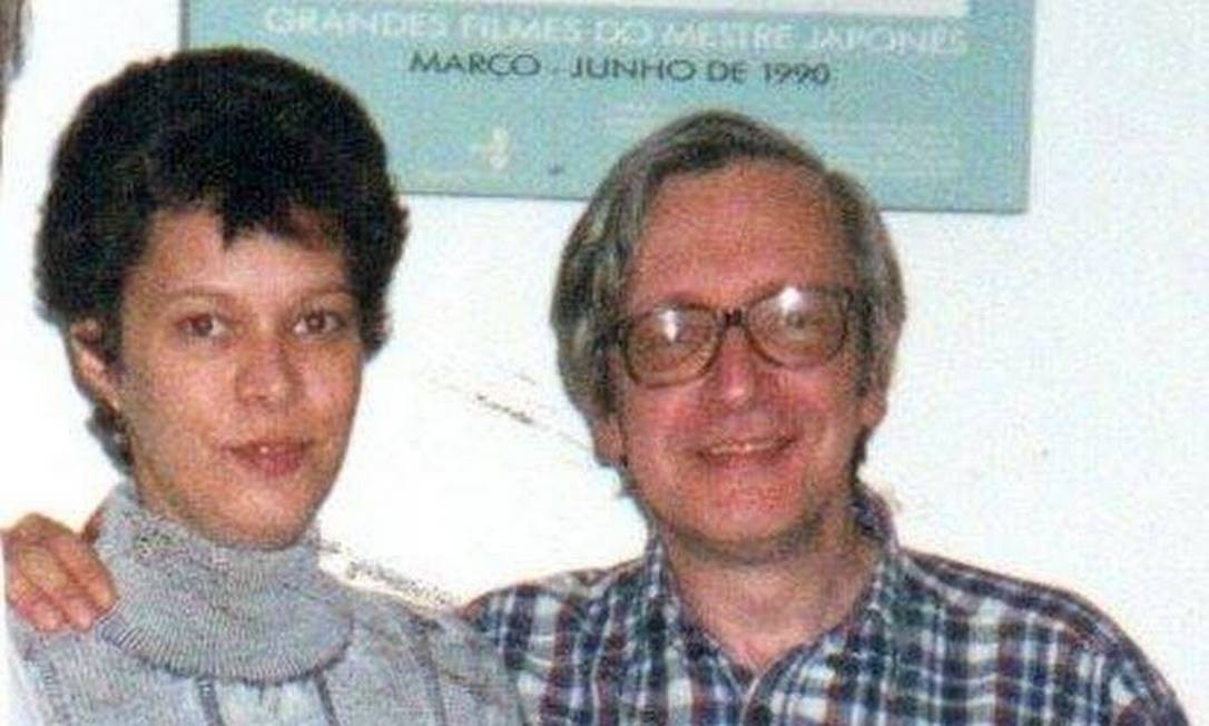 HeloÃ­sa e o pai, Olavo de Carvalho, em foto dos anos 90. 