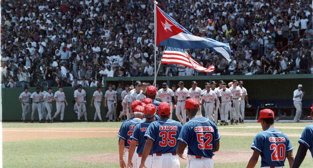Jogador abandona equipe de beisebol de Cuba horas após a chegada