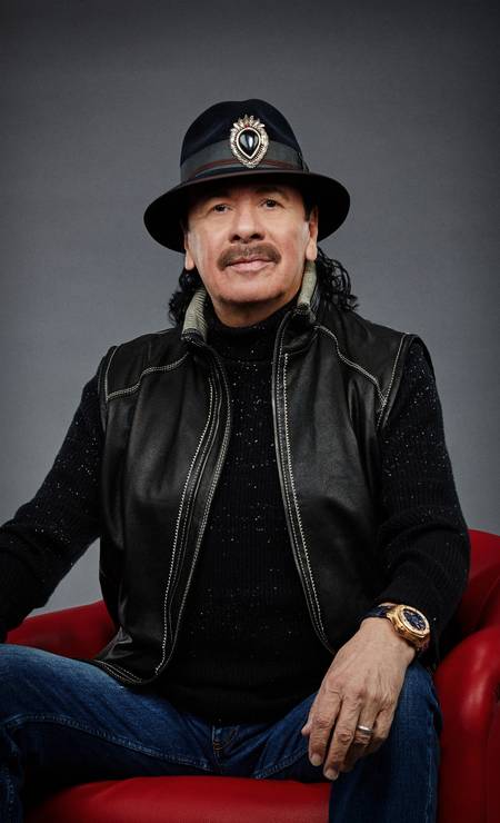 O guitarrista Carlos Santana Foto: Maryanne Bilham / Extra