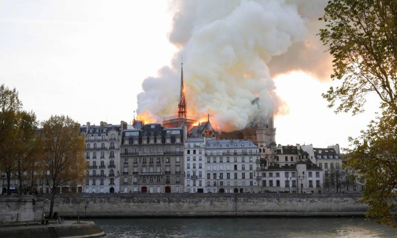 No ano passado, a Igreja Católica na França lançou um apelo urgente pela mobilização de fundos para salvar a Catedral de Notre Dame, que estava começando a desmoronar Foto: FRANCOIS GUILLOT / AFP