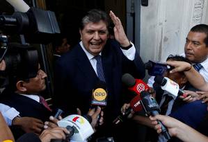 Ex-presidente do Peru, Alan García chega para depor no caso Odebrecht, em Lima Foto: Guadalupe Pardo 16-04-2017 / REUTERS