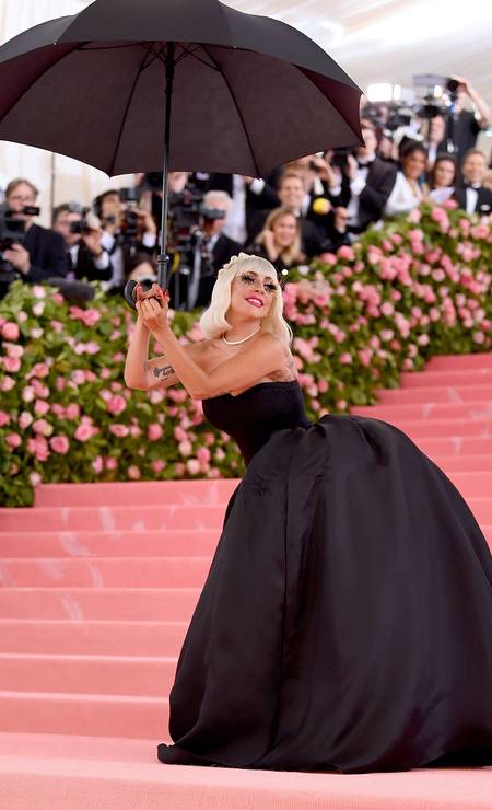 Met Gala 2019: Os Quatro Looks Bafônicos De Lady Gaga - Jornal O Globo