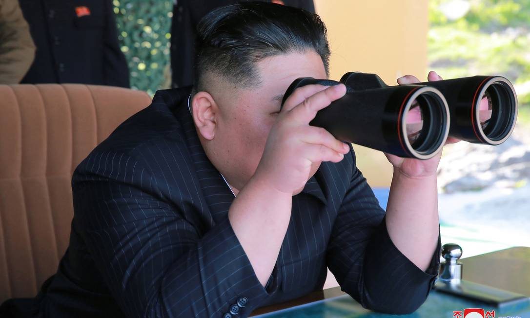 Kim Jong-un superviosa exercício militar na Coreia do Norte Foto: KCNA 10-05-2019 / REUTERS