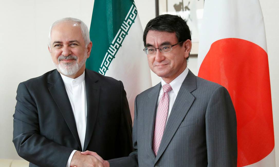 Iranian Foreign Minister Mohammad Javad Zarif (L) meets Japanese Foreign Minister Taro Kono in Tokyo, Japan, May 16, 2019. REUTERS/Kim Kyung-Hoon Foto: KIM KYUNG-HOON / REUTERS