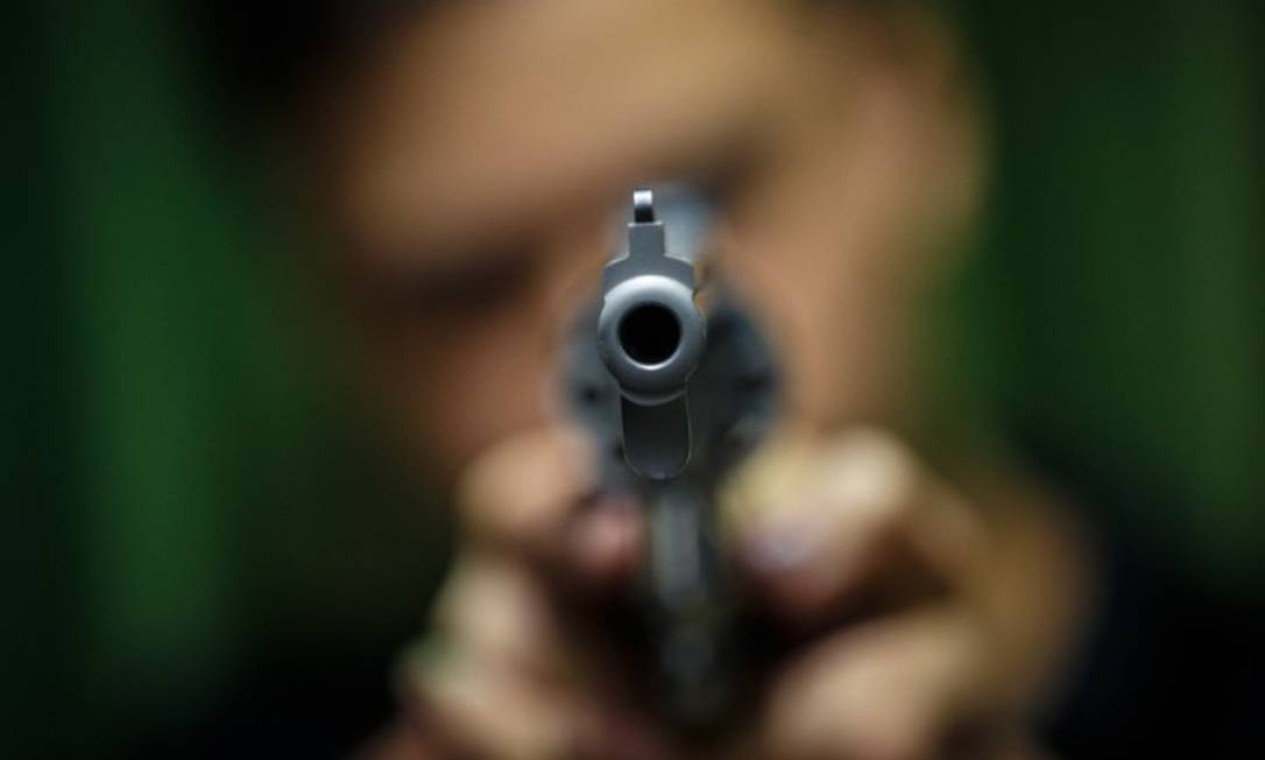 Atualmente, atiradores podem ter até 60 armas; antes o limite máximo era de 16 Foto: Daniel Marenco / Agência O Globo