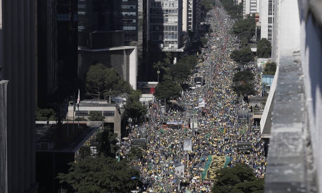 Vista Ã¡rea da manifestaÃ§Ã£o em apoio ao governo de Jair Bolsonaro que acontece na Avenida Paulista, SÃ£o Paulo Foto: Edilson Dantas / AgÃªncia O Globo