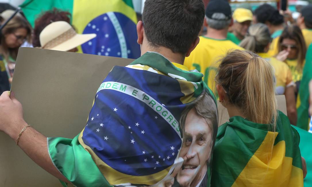 Carla Zambelli Tenta Descolar Radicalismo De Manifestacao Pro Bolsonaro Epoca