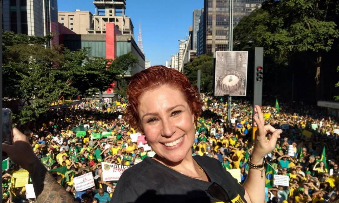 Carla Zambelli Tenta Descolar Radicalismo De Manifestacao Pro Bolsonaro Epoca