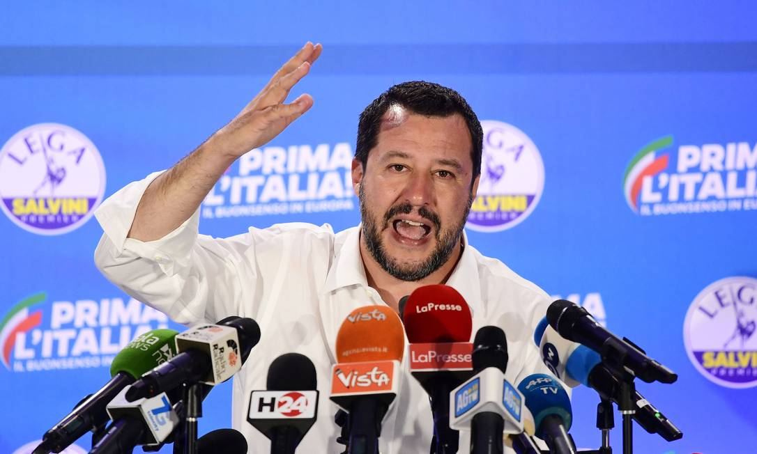 Matteo Salvini celebra o resultado obtido nas eleições para o Parlamento Europeu Foto: MIGUEL MEDINA / AFP