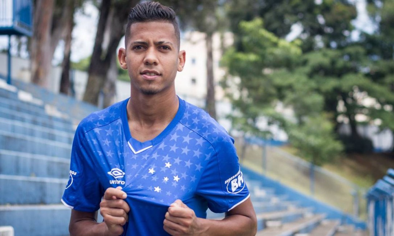 Weverton tem contrato de quatro anos com o cruzeiro Foto: Gustavo Aleixo / Cruzeiro