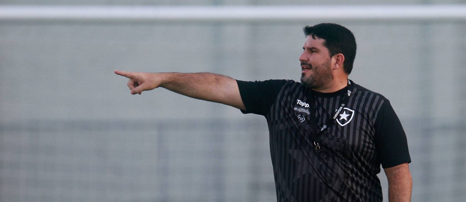 O técnico Eduardo Barroca em treino do Botafogo no Nilton Santos Foto: VITOR SILVA/BOTAFOGO