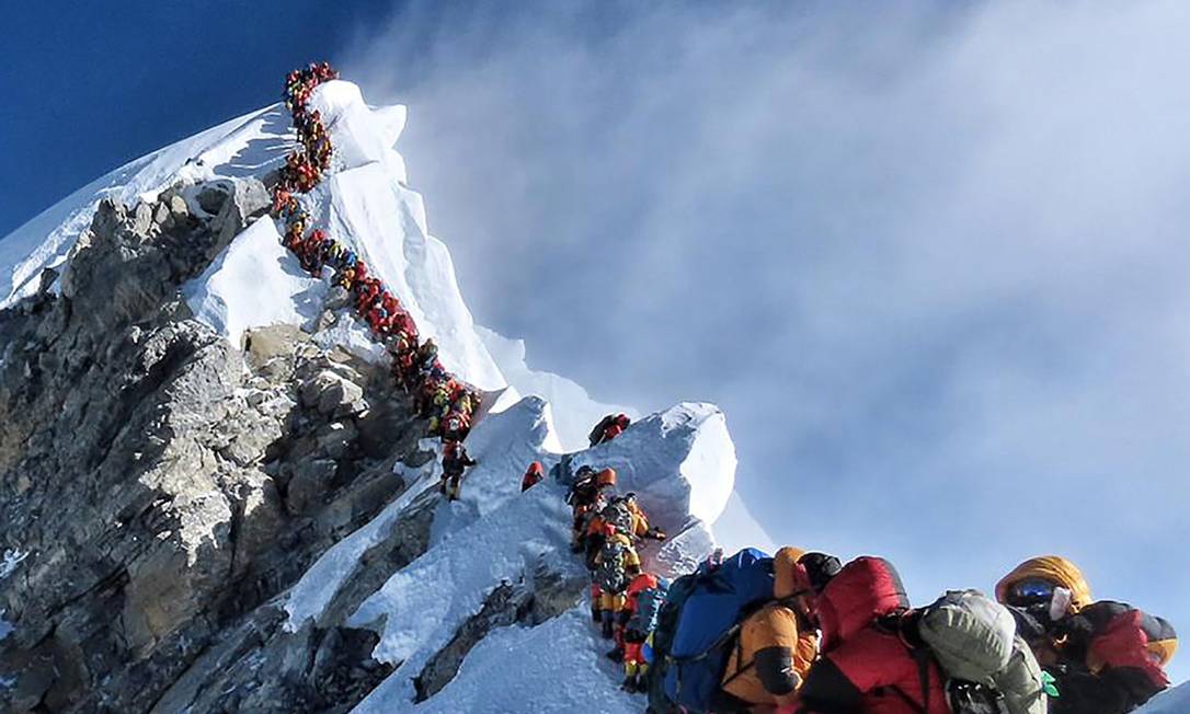 Foto tirada por Nirmal Purja, no dia 22 de maio, enquanto descia do monte Everest Foto: DIVULGAÇÃO/Project Possible / AFP