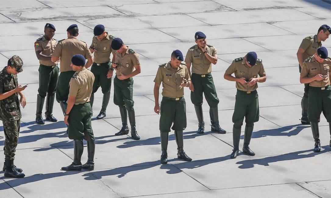Oficiais do Exército na Academia Militar das Agulhas Negras (Aman), em Resende Foto: Marcelo Régua / Agência O Globo