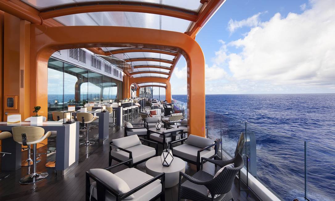  “Celebrity Apex”, da Celebrity Cruises, pronto para navegar  pelos mares do mundo