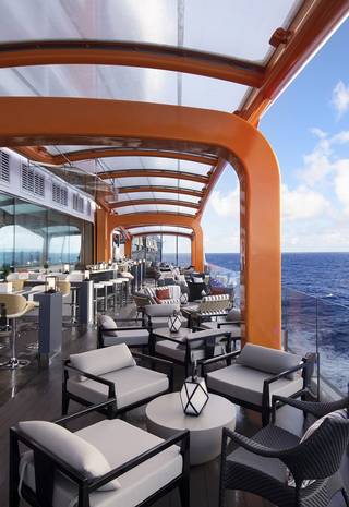  “Celebrity Apex”, da Celebrity Cruises, pronto para navegar  pelos mares do mundo