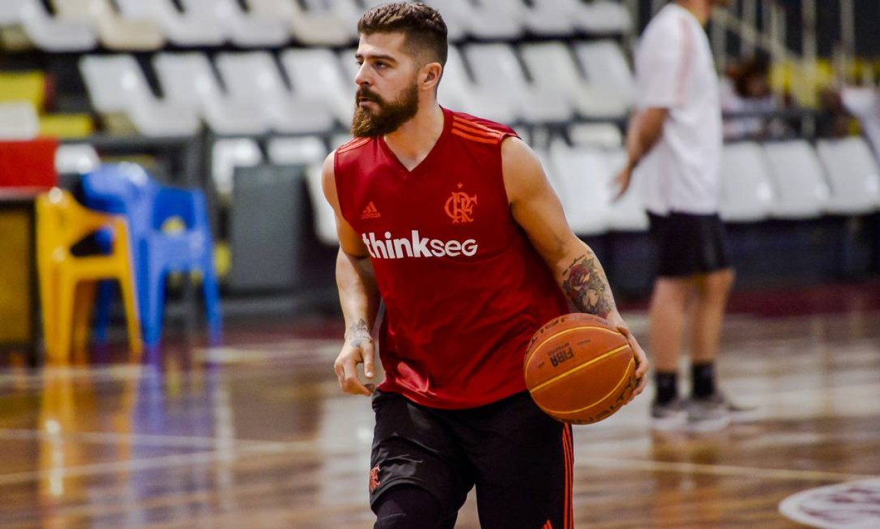 Fuller é indicado para prêmio de melhores jogadores do NBB