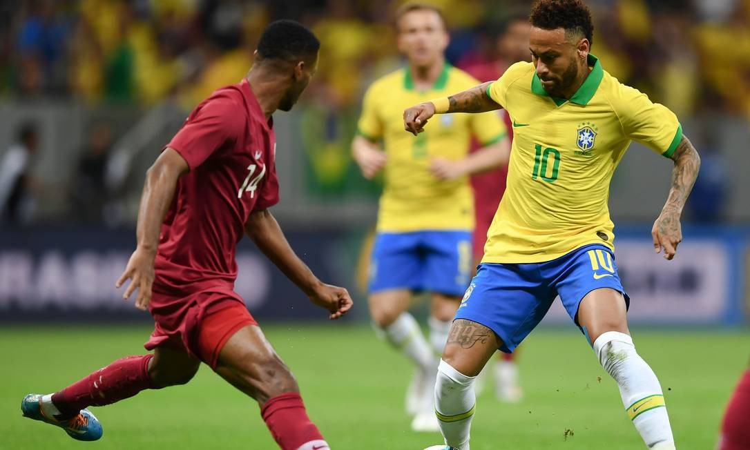 A ressonância magnética feita em Hospital no Distrito Federal identificou a ruptura no ligamento direito de Neymar Foto: EVARISTO SA / AFP