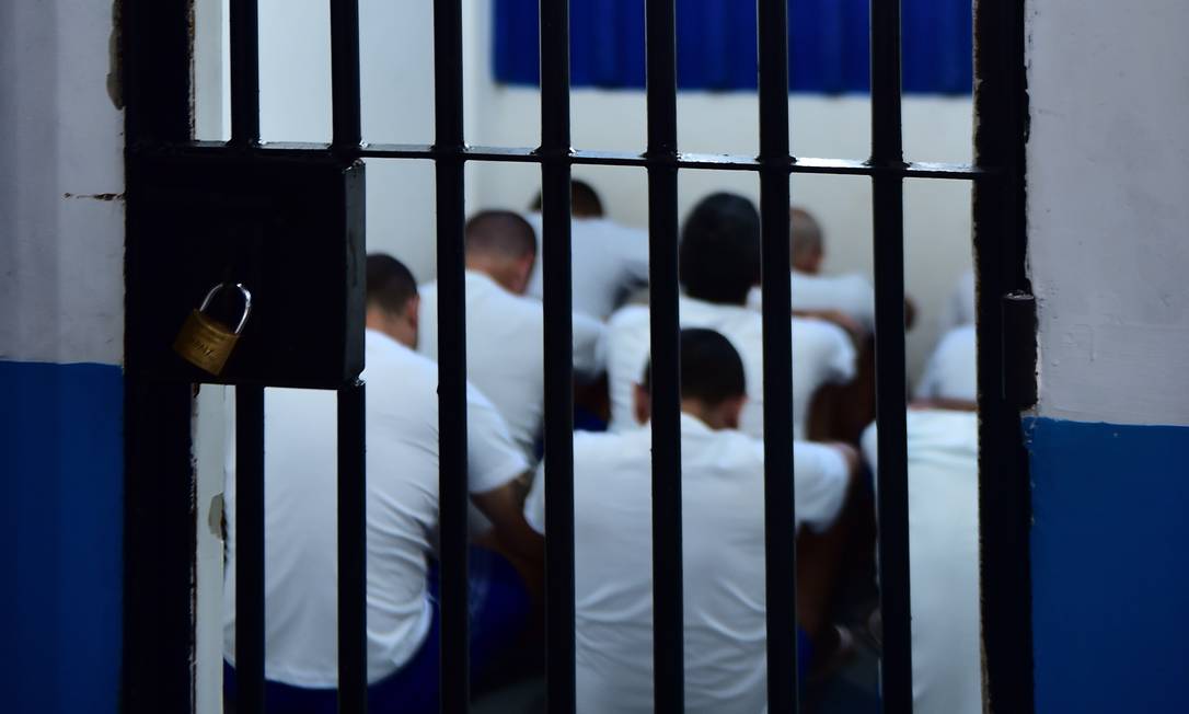 Penitenciárias do país são um dos objetos de fiscalização do Mecanismo Nacional de Prevenção e Combate à Tortura Foto: Josemar Gonçalves/Tripé Fotografia / Agência O Globo