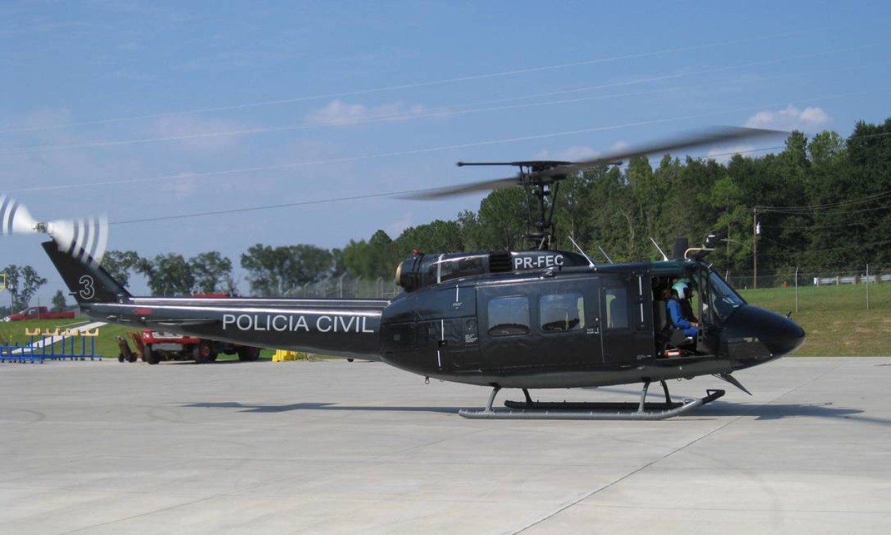 Helicóptero blindado usado pela Polícia Civil do Rio em operações em comunidades da capital e demais municípios do estado Foto: Divulgação