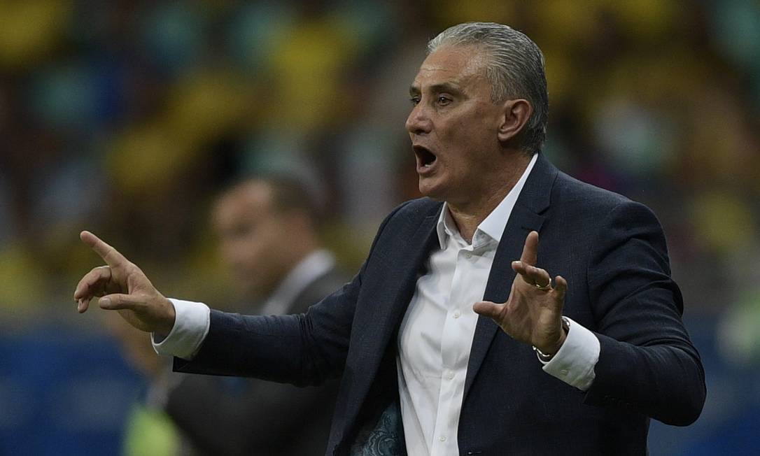 Tite lamenta chances perdidas após empate e diz, 'se tivesse