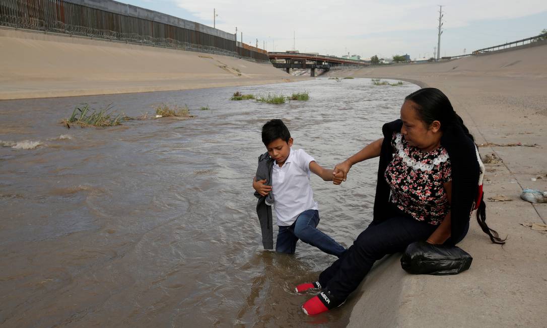 Le famiglie con bambini spesso corrono dei rischi sulla strada dall'America centrale agli Stati Uniti.Foto: JOSE LUIS GONZALEZ / REUTERS