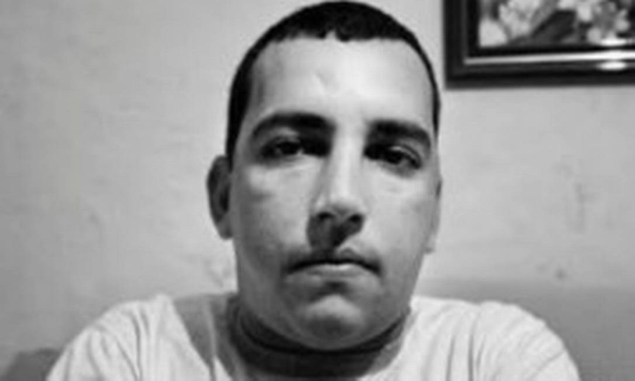 Traficante há mais tempo foragido no Rio, Fernando Gomes de Freitas, o Fernandinho Guarabu , foi morto durante uma operação da Polícia Militar no Morro do Dendê , na Ilha do Governador Foto: Reprodução