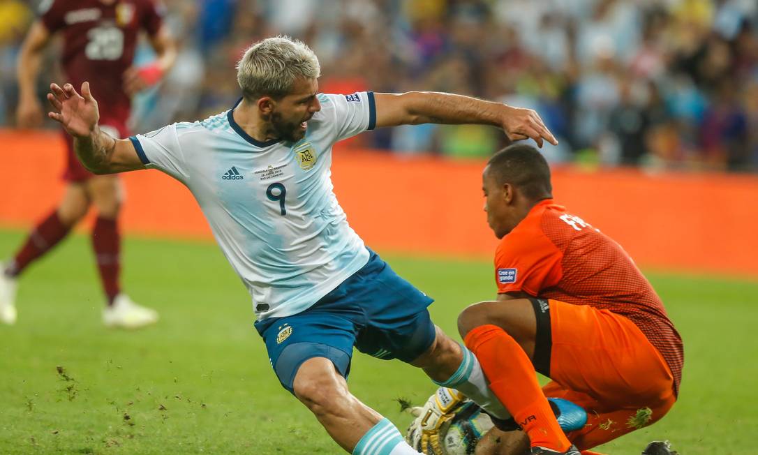 Golaço da Venezuela garante empate e causa primeiro revés na 'Era