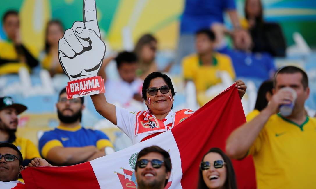 Torcedores no Maracanã, momentos antes do início da partida entre Brasil e Peru, pela final da Copa América de Futebol Foto: LUISA GONZALEZ / REUTERS