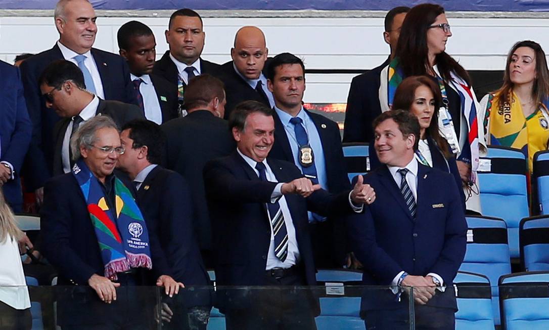 Presidente Jair Bolsonaro assiste à final da Copa América ao lado de ministros do governo Foto: LUISA GONZALEZ 07-07-2019 / REUTERS