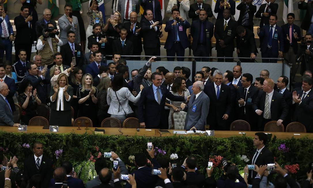 The president met with missionaries from the Madureira Assembly of God in Campinas-GO, in May. In the photo, President Jair Bolsonaro accompanied by Goiás Governor Ronaldo Caiado and President of the Assembly of God, Manoel José Wellington Photo: Jorge William 05/31/2019 / Agência O Globo