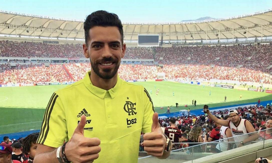 [COMENTE]: Leo Pereira ou Gustavo Henrique, quem deve herdar a vaga de Pablo Marí?