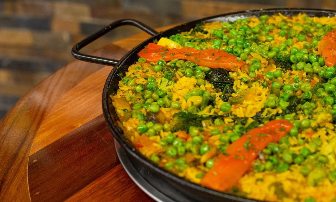 Nada de carne aprenda a fazer a paella vegetariana do La Plancha Jornal O Globo