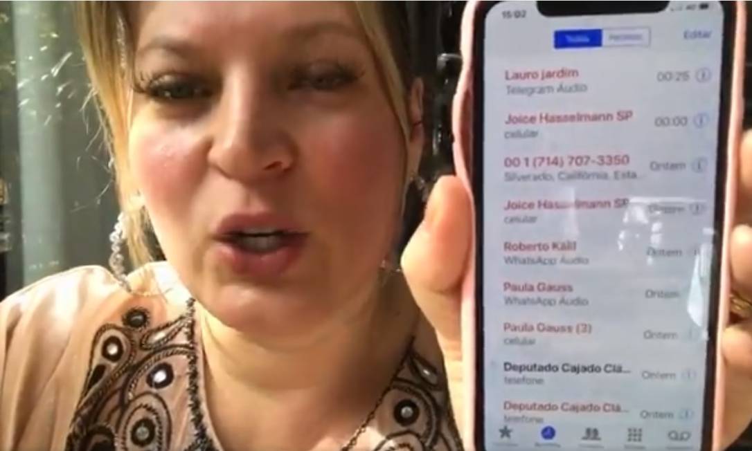 Em vídeo compartilhado nas redes sociais, a deputada federal Joice Hasselmann afirma que teve telefone clonado Foto: Reprodução / Twitter