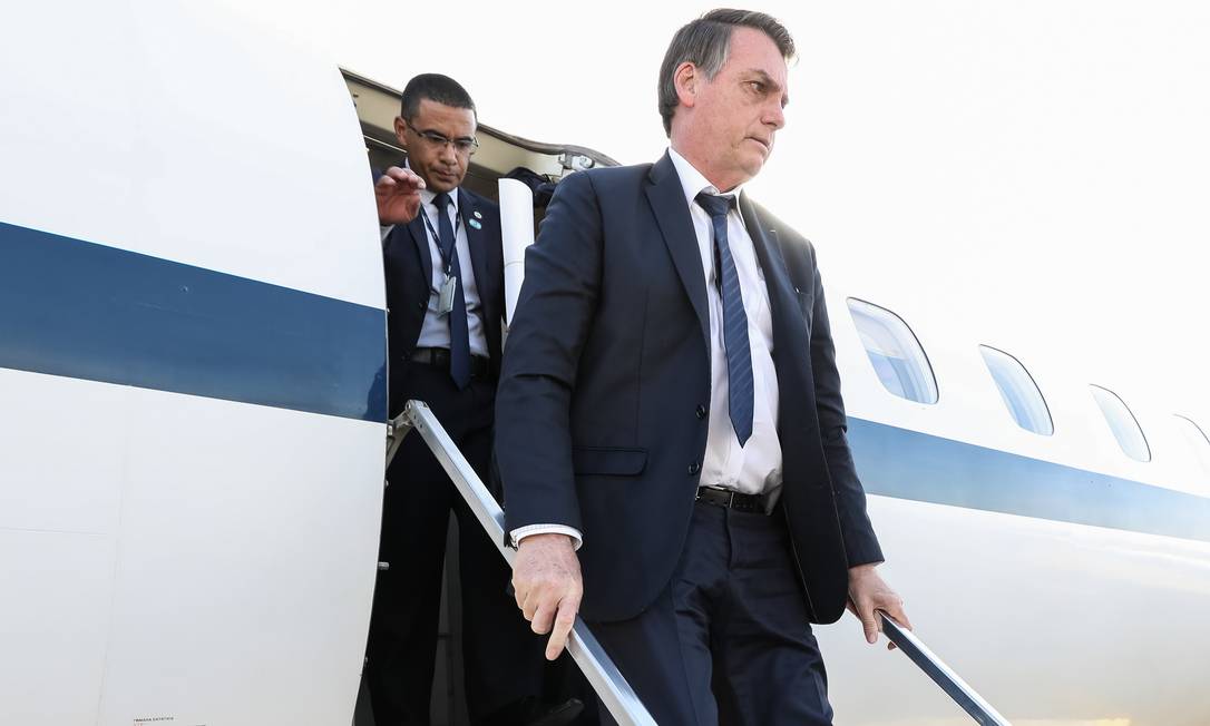 Só três das 13 viagens de Bolsonaro na pandemia foram relacionadas à Covid - Época