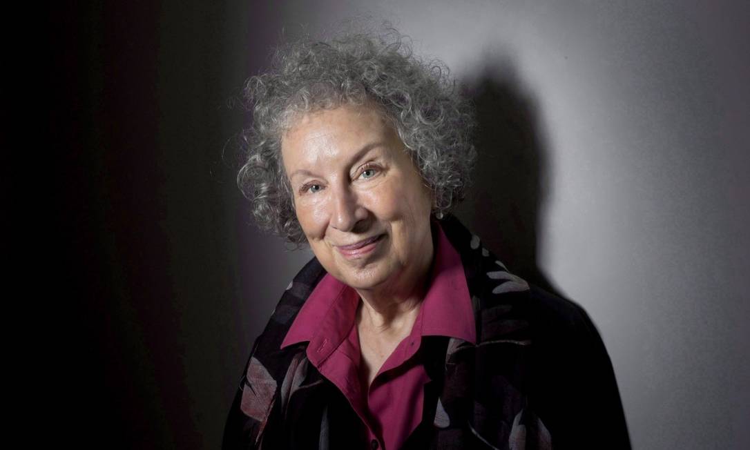 Margaret Atwood também é autora do sucesso 'O conto da aia' Foto: Darren Calabrese / Agência O Globo