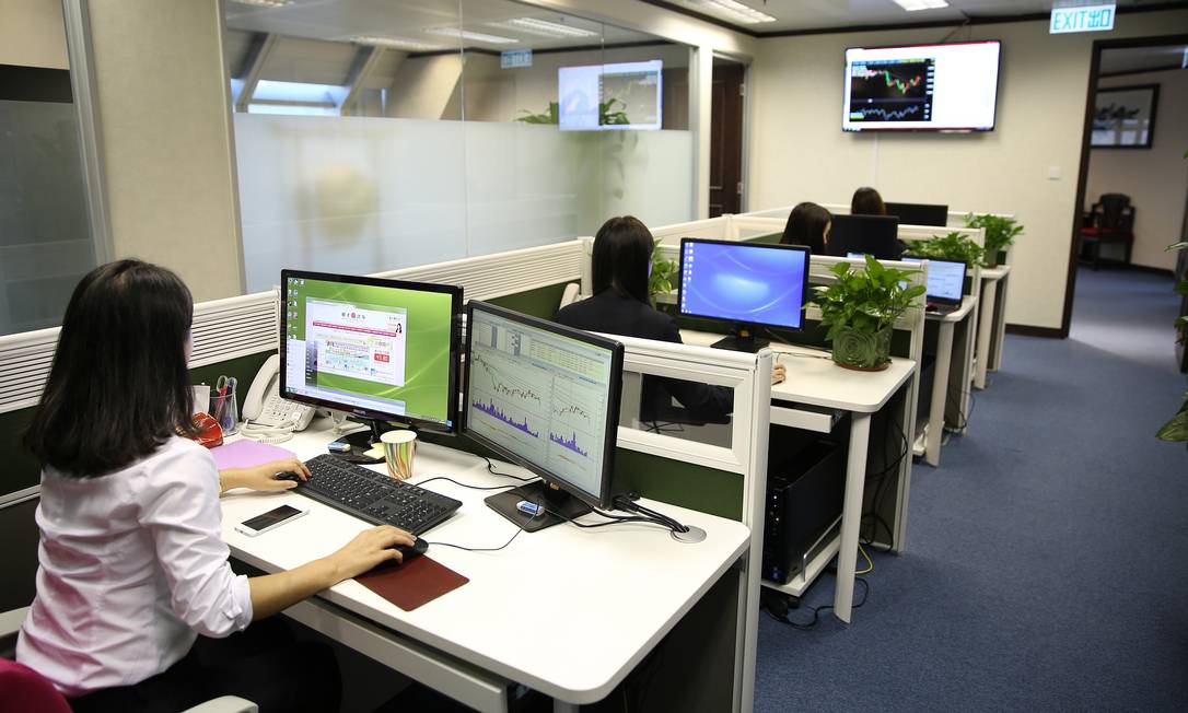 Robôs instalados em computadores de escritórios analisam trabalho dos funcionários Foto: Pixabay